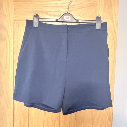 Buy & Sell Braithwell Doncaster - Photos for Shorts, size 14