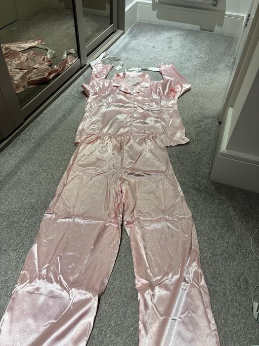 Buy & Sell Wingate County Durham - Photos for Silk pjs