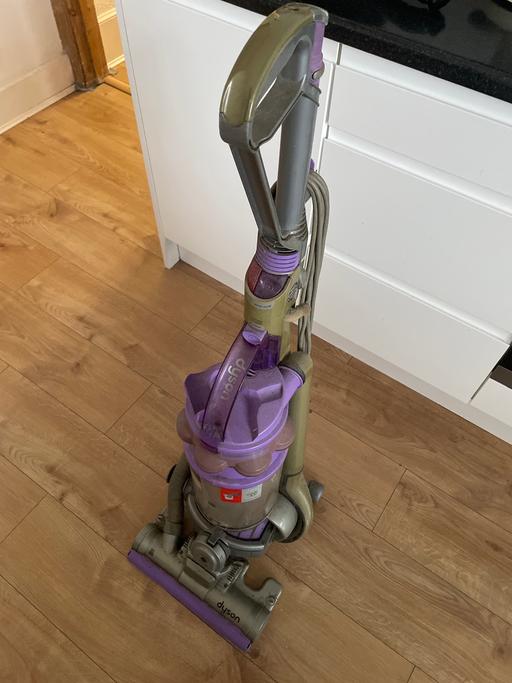 Buy & Sell Cricklewood North West London - Photos for Dyson