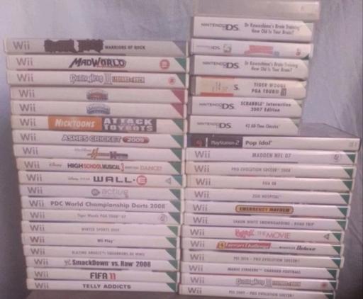 Buy & Sell West Bowling Bradford - Photos for Large Games Bundle Of Nintendo Wii,DS,PS2 VGC