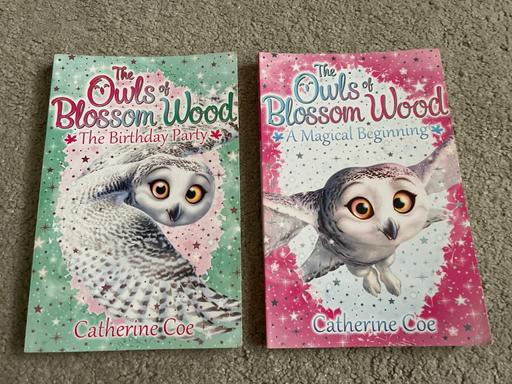 Buy & Sell Colliers Wood South West London - Photos for 2 Owals of Blossom Wood books