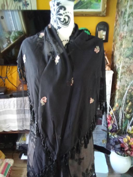 Buy & Sell Wetwang East Riding of Yorkshire - Photos for Sheer black shawl with embroidered rose detai