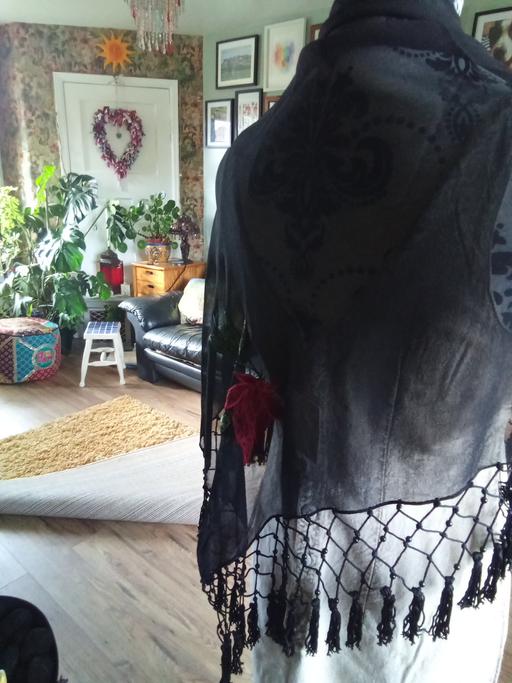 Buy & Sell Wetwang East Riding of Yorkshire - Photos for Sheer black shawl with embroidered flower det
