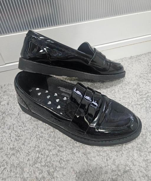 Buy & Sell Runcorn Halton - Photos for Size 5 NEXT black patent shoes