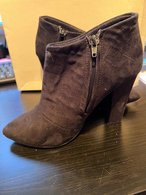 Buy & Sell Halesowen Dudley - Photos for Black suede ankle boot size 5