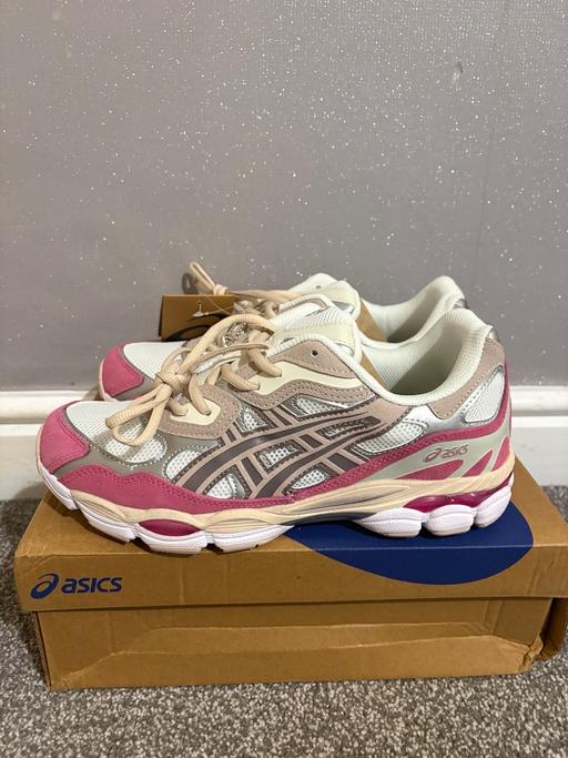 Buy & Sell Codsall Wolverhampton - Photos for Asics Gel Nyc Pink Size 8.5