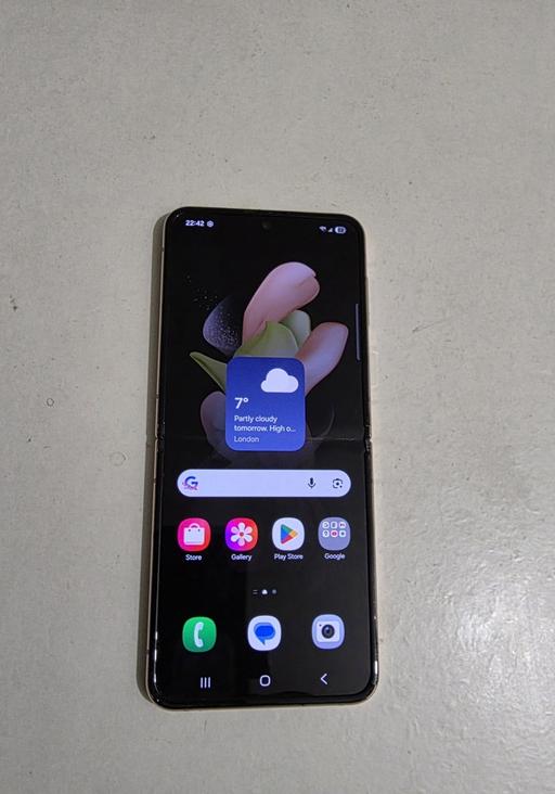 Buy & Sell Greenwich South East London - Photos for SAMSUNG GALAXY Z FLIP 4 128GB UNLOCKED