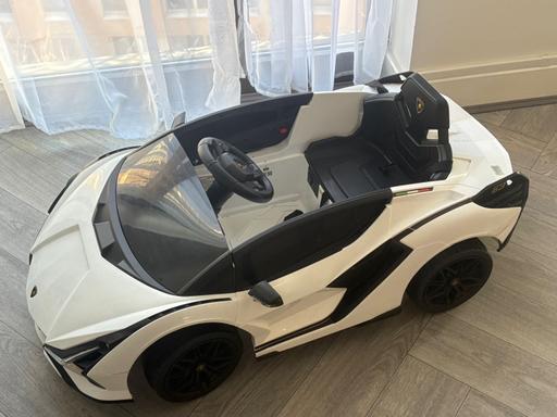 Buy & Sell Canary Wharf East London - Photos for Lamborghini SIAN