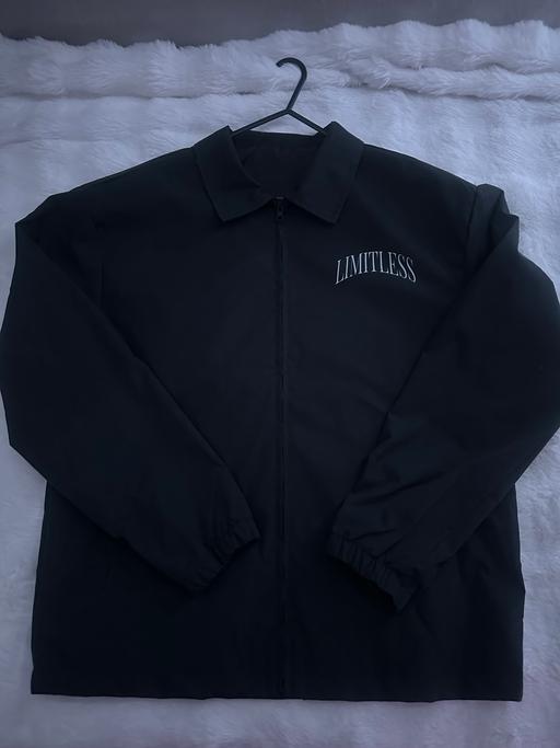 Buy & Sell Moxley Walsall - Photos for “LIMITLESS” jacket