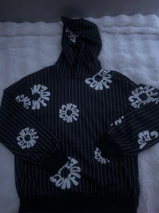 Buy & Sell Moxley Walsall - Photos for striped Tracksuit