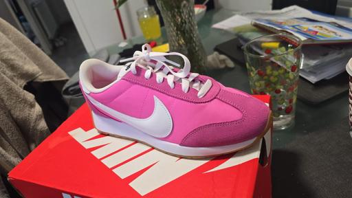 Buy & Sell Weoley Castle Birmingham - Photos for ladies Nike trainers