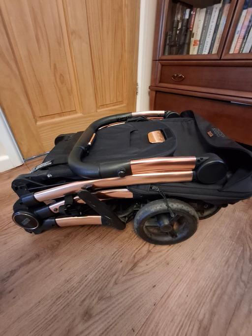 Buy & Sell Bilton Rugby - Photos for The Mamas & Papas Airo in Dusk with a Rose Go