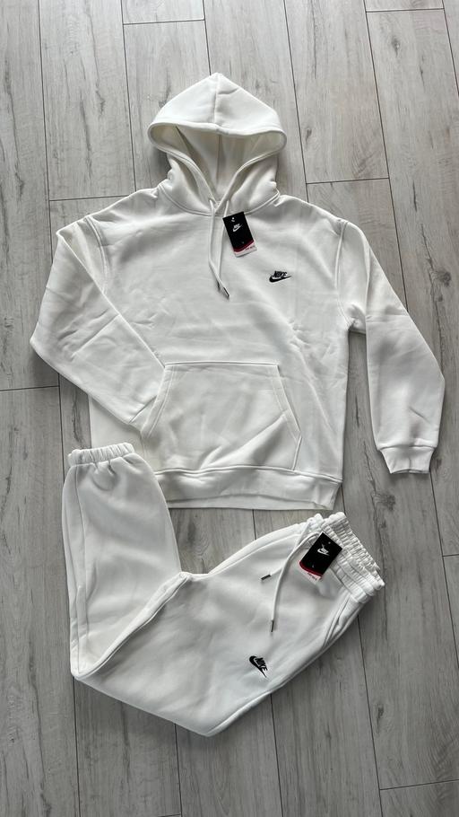 Buy & Sell Leagrave Luton - Photos for Cream Hoodie & Joggers Set – Size L – New