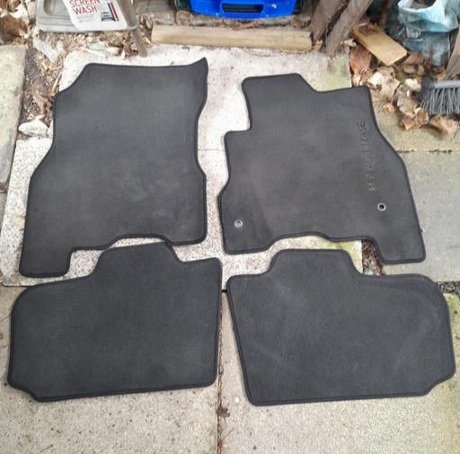 Vehicles Preston South Ribble - Photos for NISSAN LEAF CAR MATS