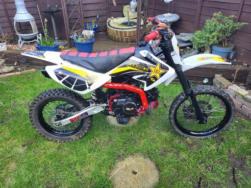 Vehicles South Hylton Sunderland - Photos for 125 pit bike