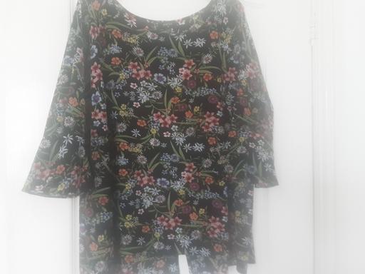 Buy & Sell Bolton-Upon-Dearne Barnsley - Photos for Ladies size 18 papaya top