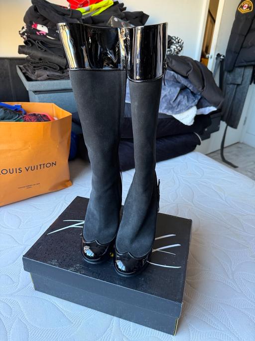 Buy & Sell Croydon Croydon - Photos for Louis Vuitton knee high boots