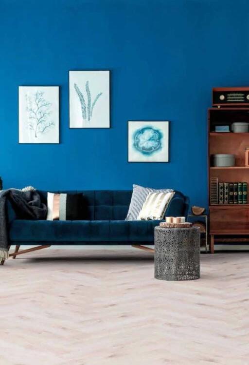 Buy & Sell Great Barr Birmingham - Photos for 98m2 herringbone laminate floor