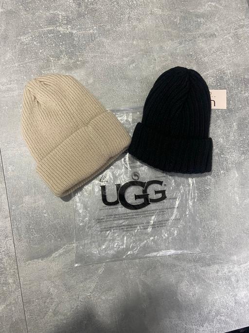 Buy & Sell Seaforth Sefton - Photos for Womans Ugg beanie x2