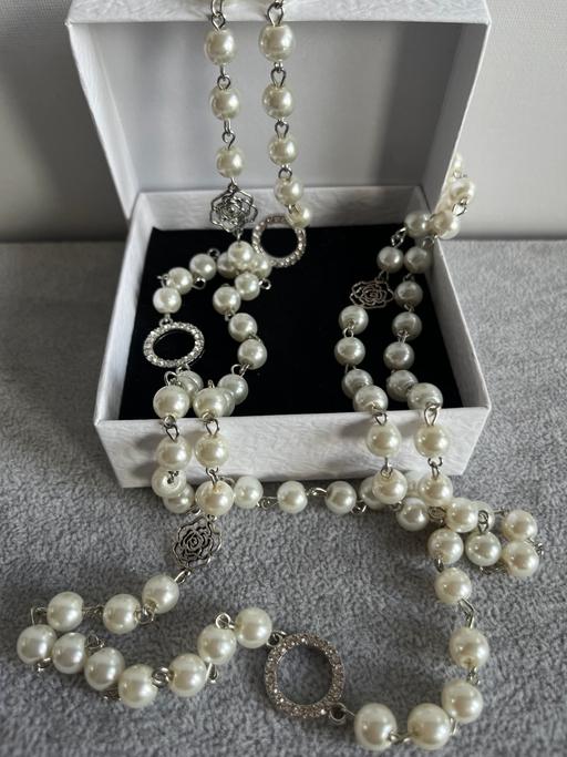 Buy & Sell Hamilton South Lanarkshire - Photos for Was £18 long pearl necklace