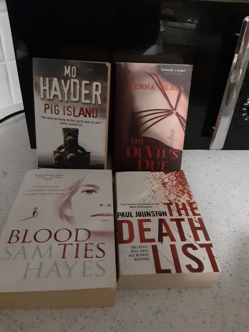 Buy & Sell South Hylton Sunderland - Photos for 4pk books