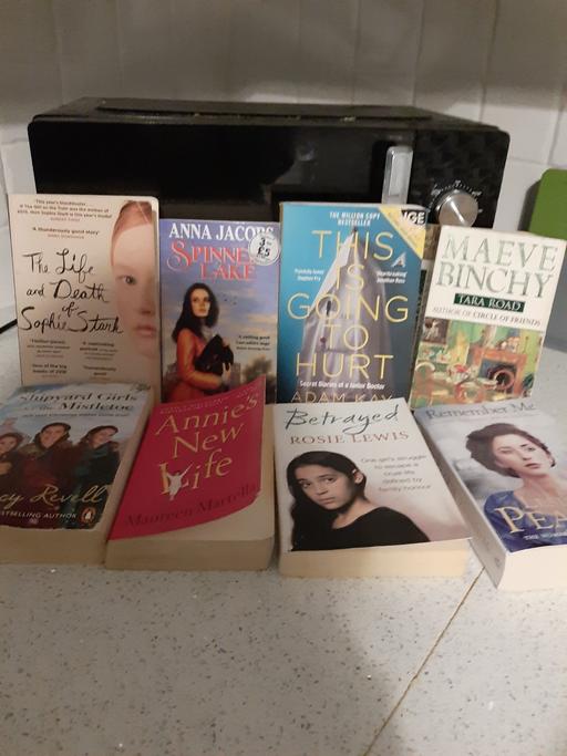 Buy & Sell South Hylton Sunderland - Photos for 8pk books