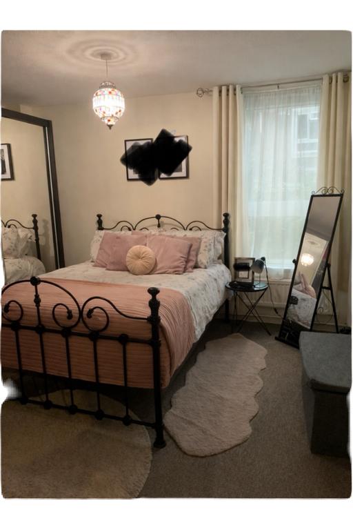 Buy & Sell Plaistow East London - Photos for Black vintage bedroom mirror. Great condition