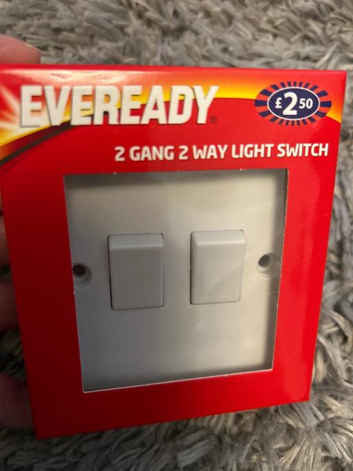 Buy & Sell Dovecot Knowsley - Photos for 2 gang , 2 way light switch. Eveready. New