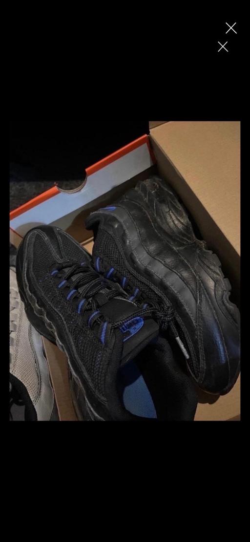 Buy & Sell Darlaston Walsall - Photos for Nike trainers size 5 an half