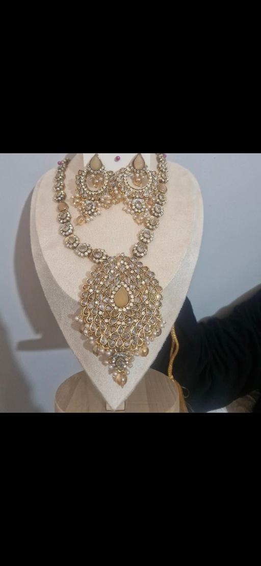 Buy & Sell Yardley Birmingham - Photos for Peach and gold jewellery set