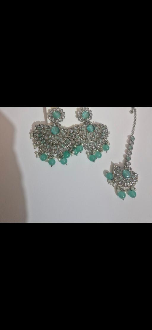 Buy & Sell Yardley Birmingham - Photos for Mint Green head piece and earrings set