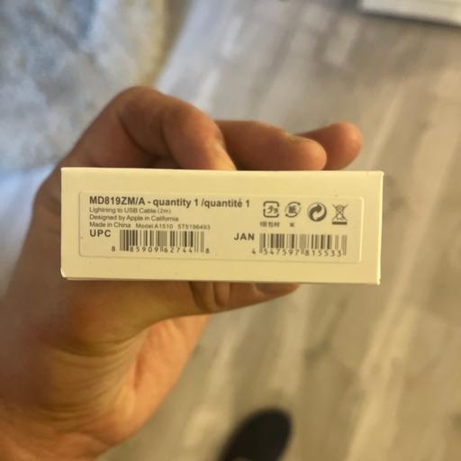 Buy & Sell Scunthorpe North Lincolnshire - Photos for Genuine 2M IPHONE PRO Max USB charging cable