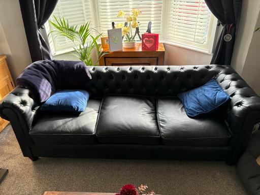 Buy & Sell Birkenhead Wirral - Photos for black leather chesterfield 3 and 2 seater