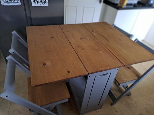 Buy & Sell Heap Rochdale - Photos for table and chairs