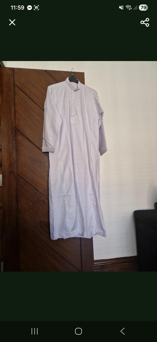 Buy & Sell Lees Oldham - Photos for White Jubbah