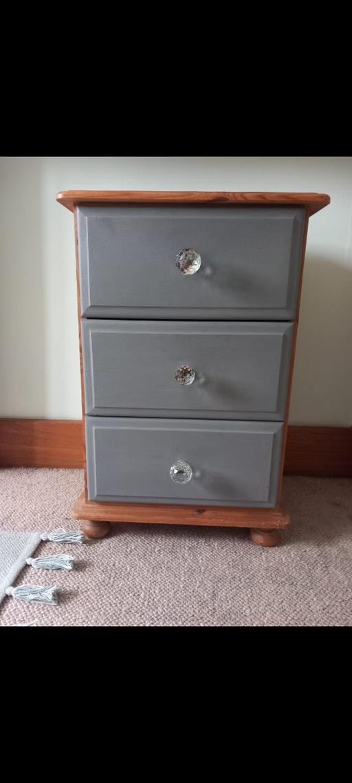 Buy & Sell Uxbridge Hillingdon - Photos for bedside cabinet