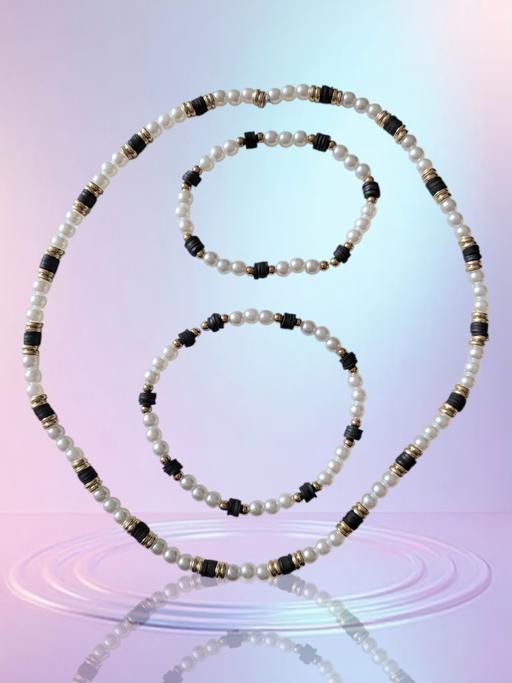 Buy & Sell Georgetown Blaenau Gwent - Photos for Handmade lady's elasticated necklace/bracelet