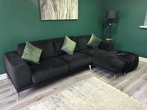 Buy & Sell Huntington South Staffordshire - Photos for Black corner sofa