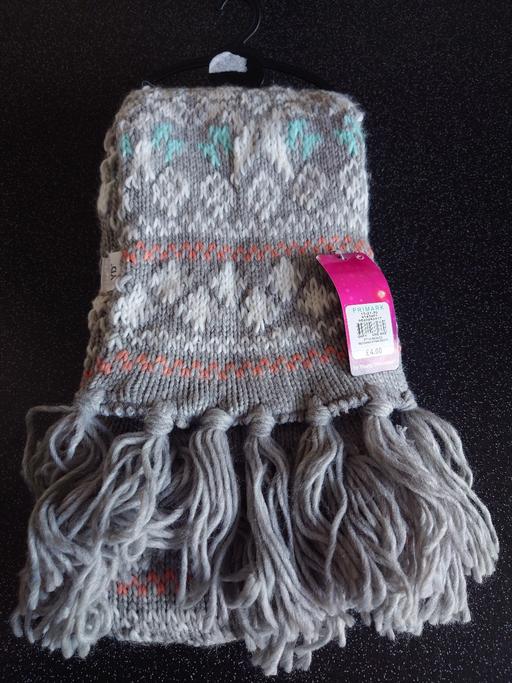 Buy & Sell Loughborough Charnwood - Photos for Girls grey scarf