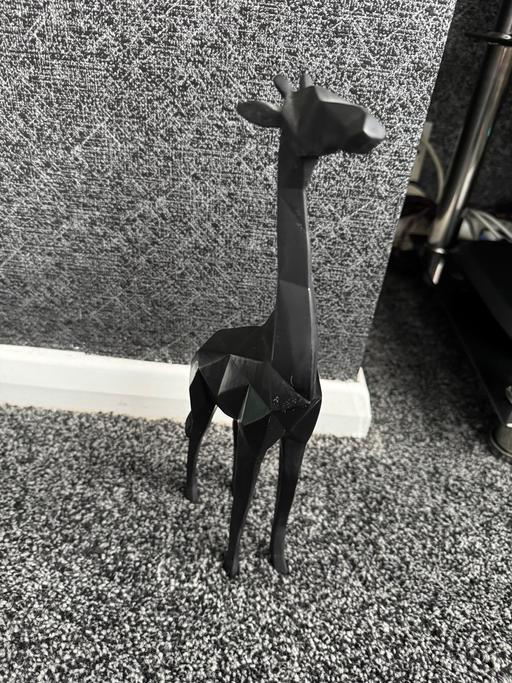 Buy & Sell Longlands South East London - Photos for Black giraffe ornament