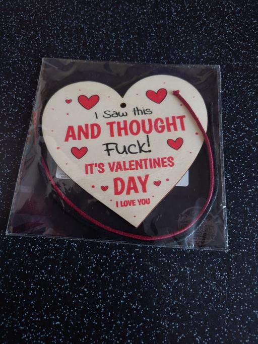 Buy & Sell Loughborough Charnwood - Photos for Valentine's wooden hanging plaque
