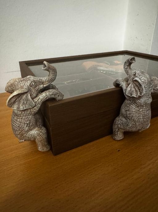 Buy & Sell - Photos for Elephant figurine ( 2pcs )