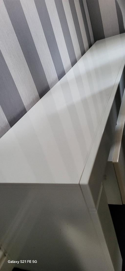 Buy & Sell Bloxwich Walsall - Photos for TELEVISION LONG WHITE UNIT