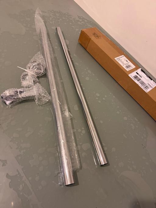 Buy & Sell Lye Dudley - Photos for Curtains pole