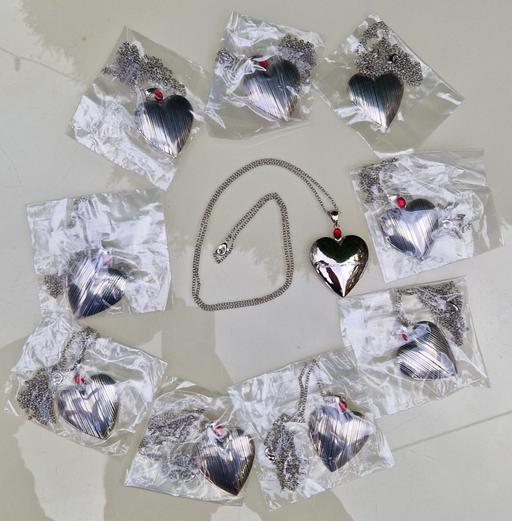 Buy & Sell White Hart Lane Station North London - Photos for 140x pendants Florence And The Machine