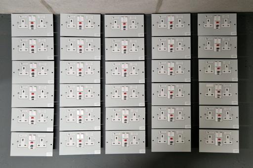 Buy & Sell Tottenham North London - Photos for 30 pieces RCD Sockets 30mA RCD