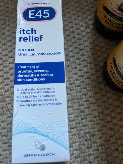 Buy & Sell Wednesfield Wolverhampton - Photos for Cream 3€ each. Few