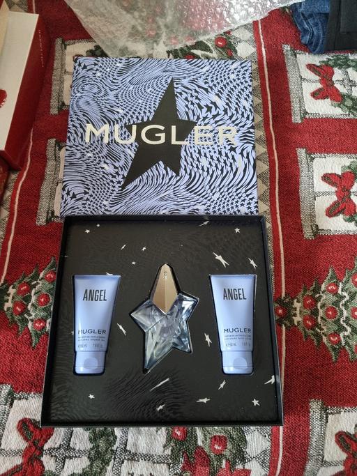 Buy & Sell Grangemouth Falkirk - Photos for perfume