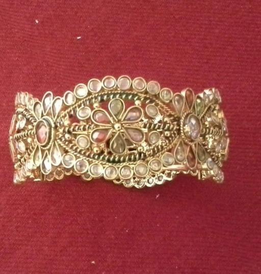 Buy & Sell Grafton Street Industrial Estate West Northamptonshire - Photos for New beautiful golden bangles