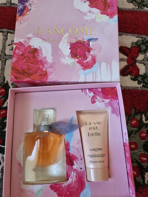 Buy & Sell Grangemouth Falkirk - Photos for perfume